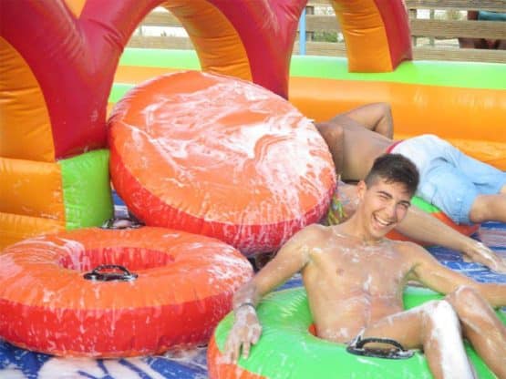 Ventre-glisse-gonflable