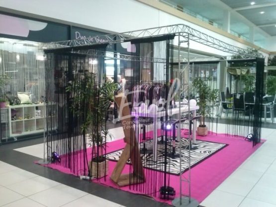 L'atelier bar à ongles "Nail art"