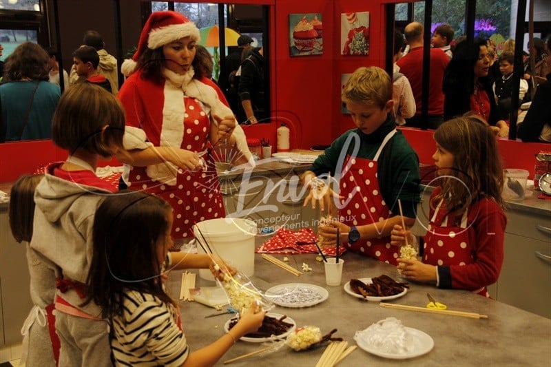Atelier bricolage de Noël, renne de Noël en pop corn