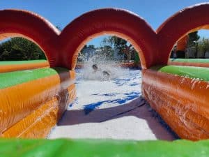 location-structure-gonflable-aquatique