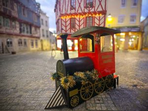 stands-marrons-chauds-locomotive-envol-