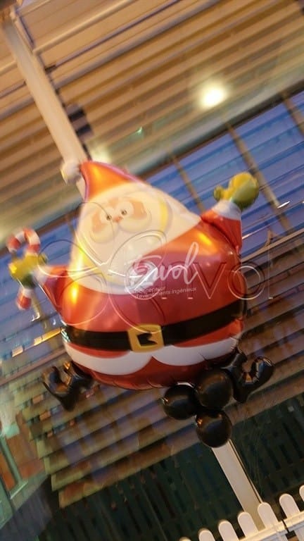 Décoration ballons, arche ballons, colonnes ballons en Père Noël