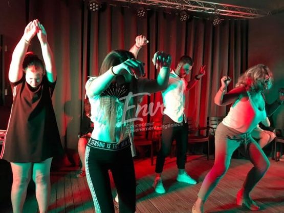 Spectacle d'hypnose - Animation de cabaret