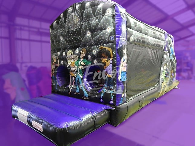 Parcours disco avec jeu de lumière et musique intégrés