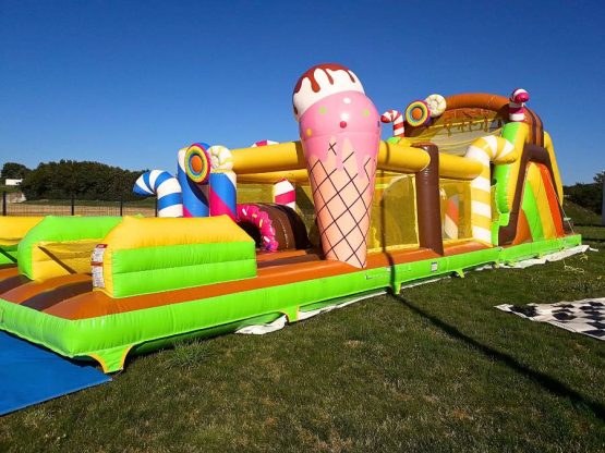 location-parcours-gonflable-candy-XXL-envol