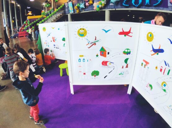 Atelier fresque enfants - coloriage enfants événements