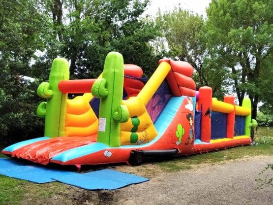parcours-cactus-gonflable-envol