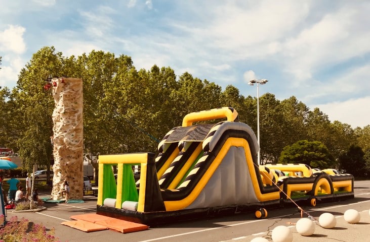 parcours-ninja-course-obstacle-geant