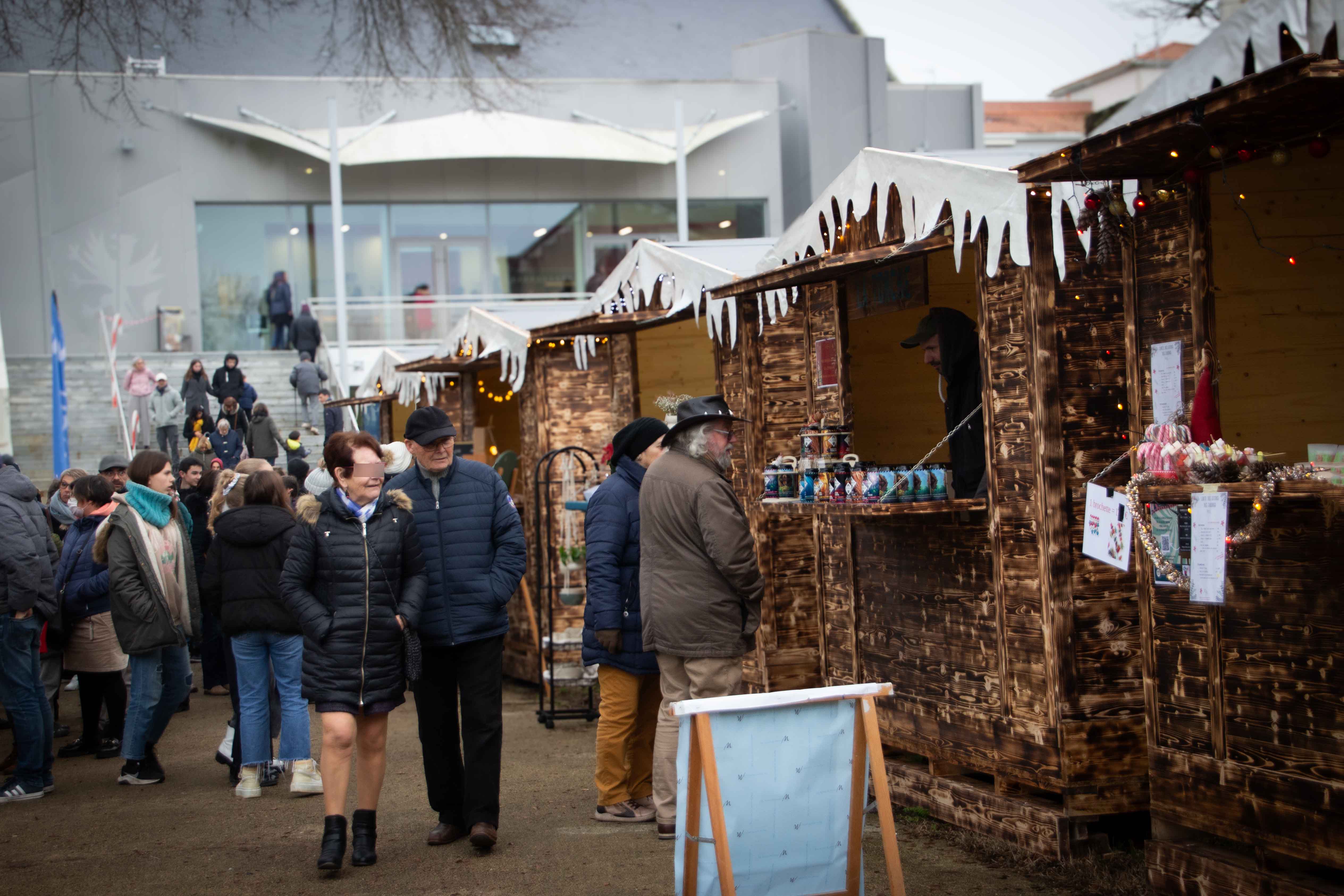 decoration-noel-facade-chalet